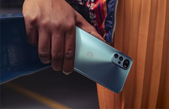 Motorola представила доступный смартфон Moto G22 с большим аккумулятором